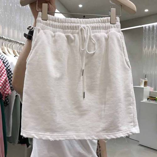  신상 신형 신모델 a 하얀 컬러 훌 스커트 여성용 여름철 단색 하이웨이스트 올매치 코디하기 쉬운 루즈핏 슬림핏 가방 엉덩이 덮는 짧은 치마