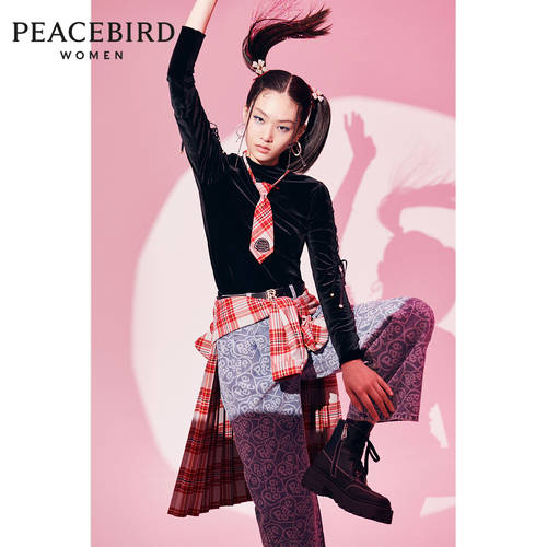 【 동일상품 】 PEACEBIRD 여성용 패션 트렌드  동신 제품 상품 유니크 스타일리쉬한 디자인 벨벳 상의 A3CDA4501